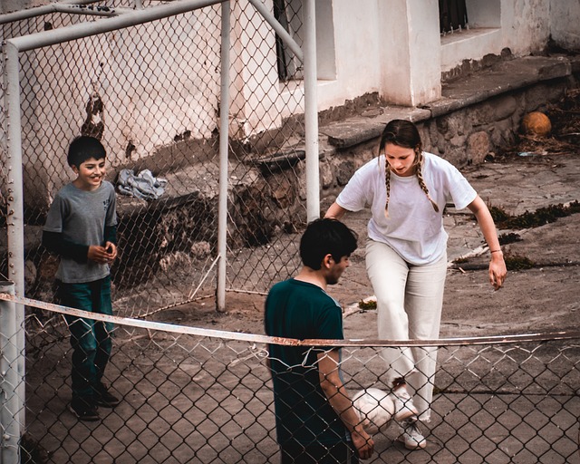 战略调整与 战略调整与